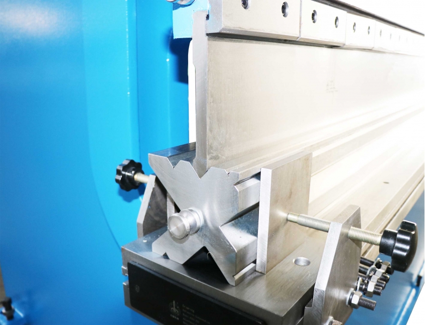 WE67K-300T4000 CNC Press Brake